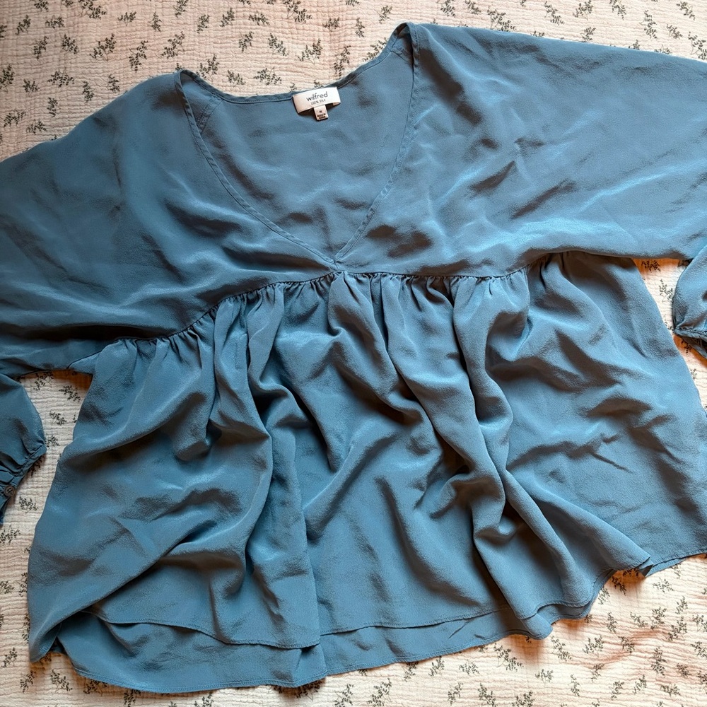 Aritzia Wilfred 100% Silk Babydoll Top